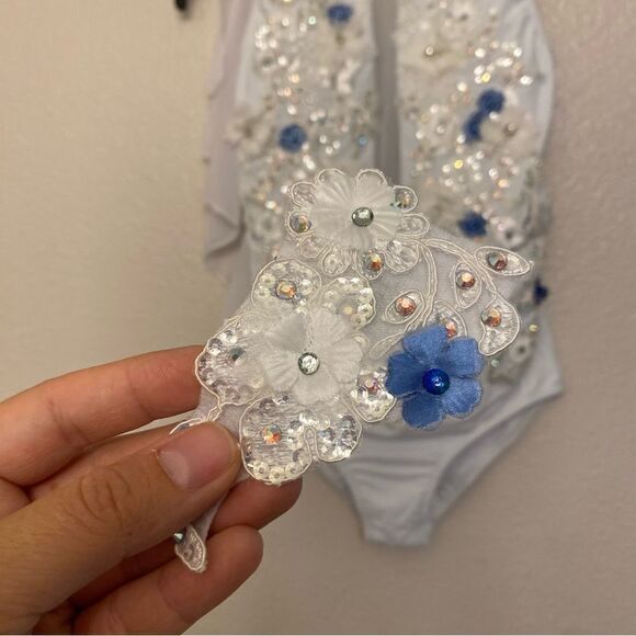 Glamour dance costume leotard white blue embellished rhinestone lace child XLC - Picture 5 of 13